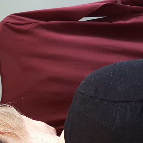 Old Navy blouse. long sleeved pull on .  Size Medium.  Burgundy. - Picture 6 of 13